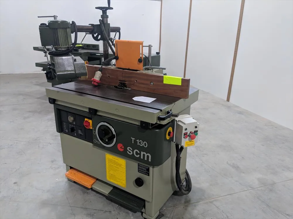 CNC Router Machine